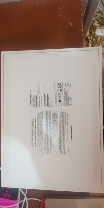 Макбук эйр 13  в идеальном состоянии