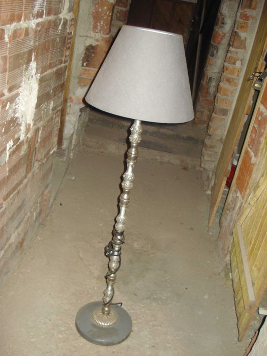 Видове мебели Лично предаване