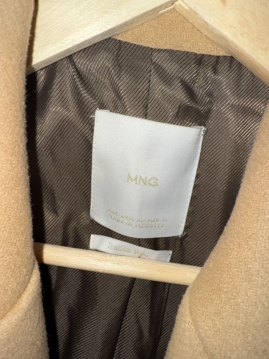 Вълнено палто Mango