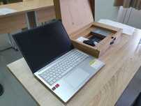 Notebook sotiladi