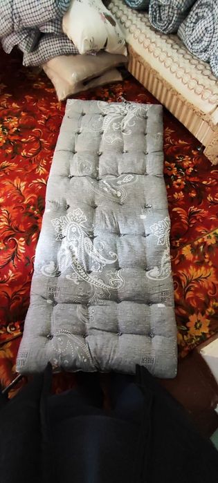 матрас урин курпа ёстик ( Matras o'rin ko'rpa yostiq)