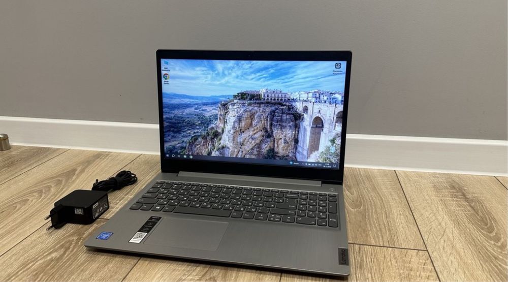 ноутбук Lenovo для работы/учебы