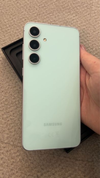 Samsung Galaxy S24 FE