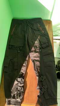 Pantaloni Cargo Bershka