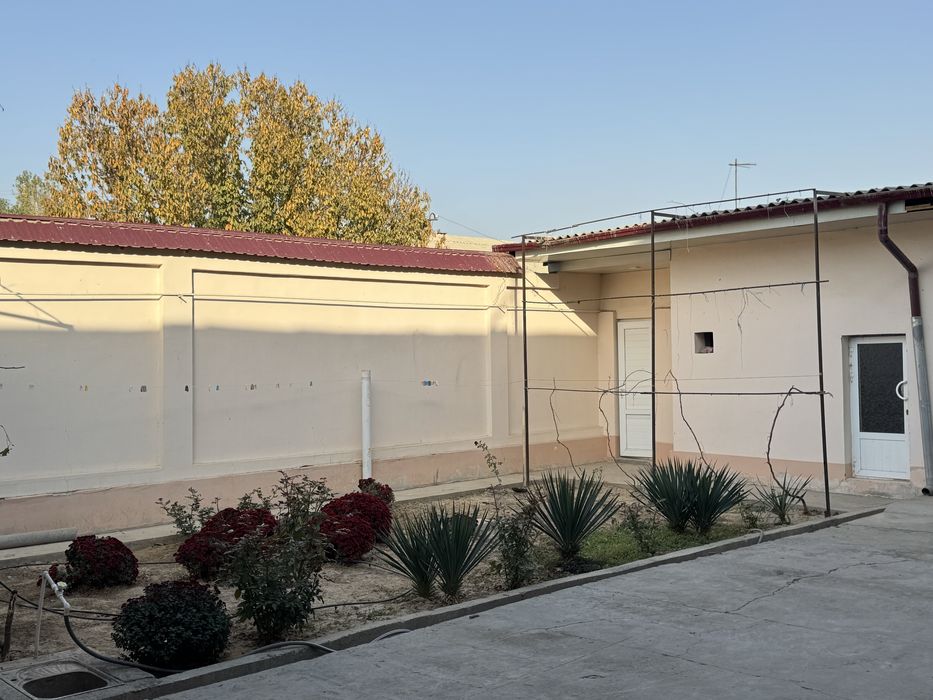 Уй ховли сотилади, 2 қаватли