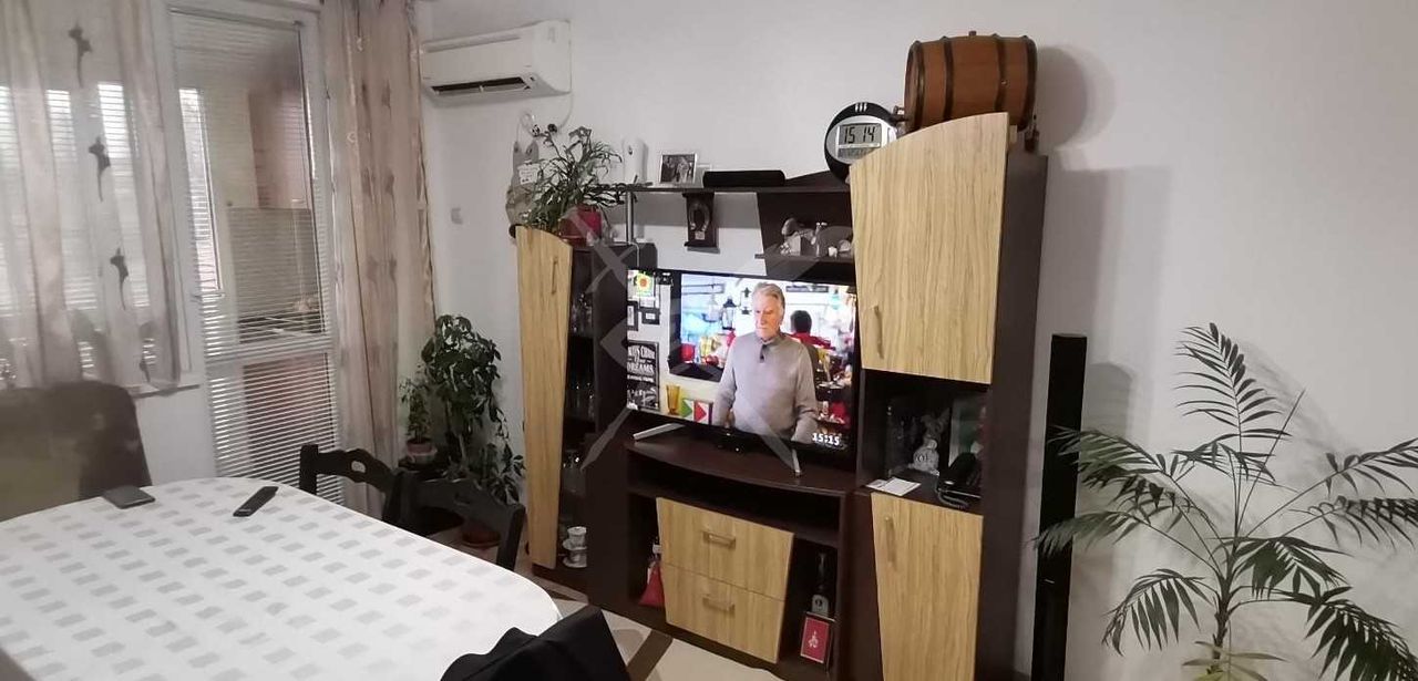 Продава се Тристаен апартамент в Бургас, Победа - 75 кв.м за 840 €/кв.м - Снимка #6
