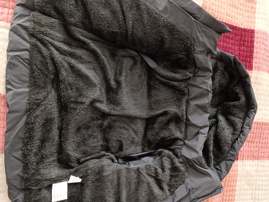 Продам новую зимнюю куртку