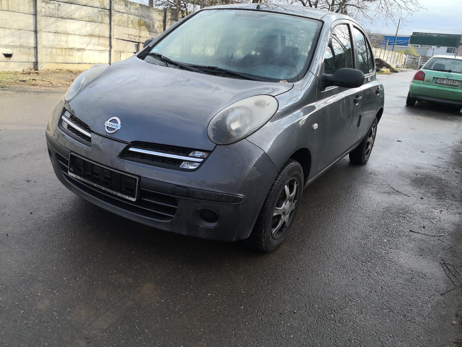 Dezmembrez Nissan Micra