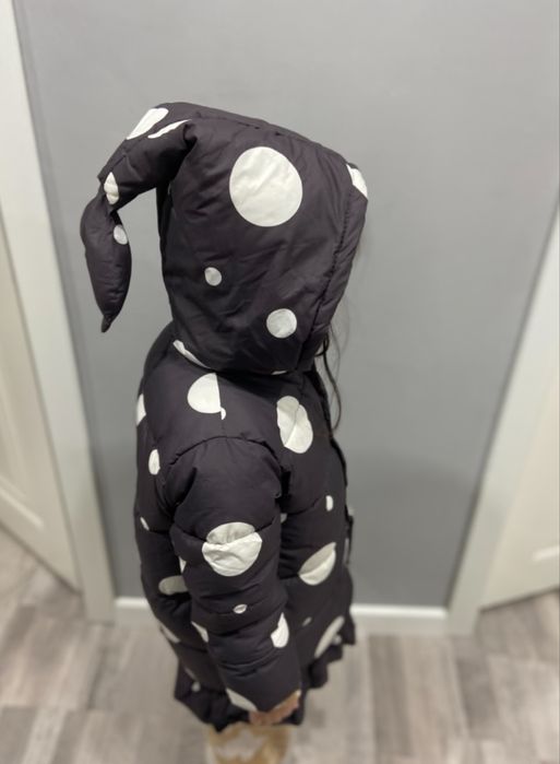 Продам куртку для девочки