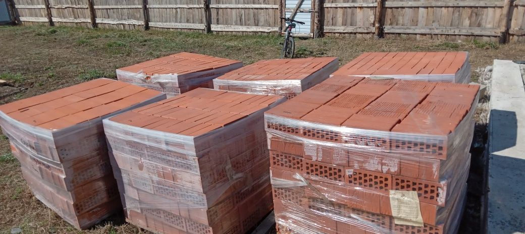 Продам облицовочный кирпич
