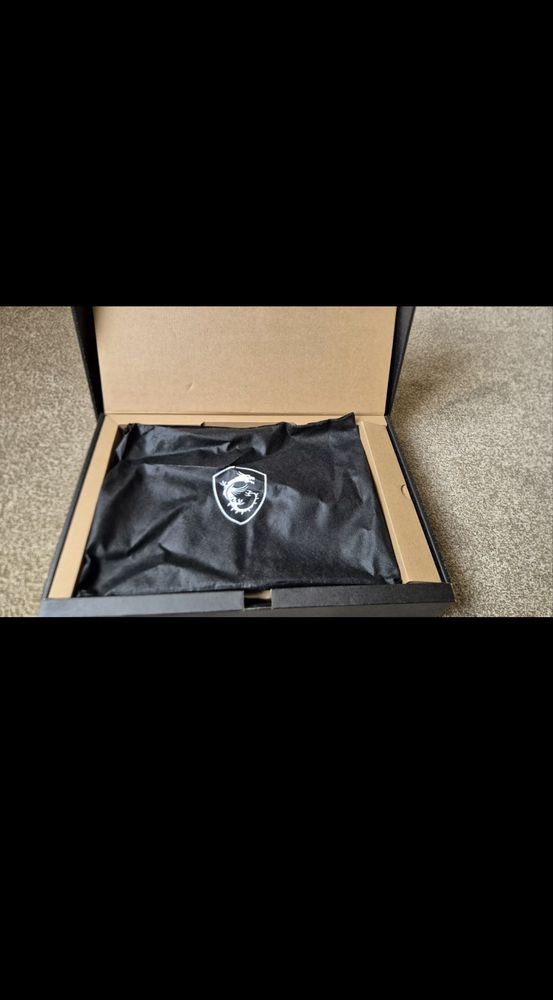 Msi GAMING LAPTOP покупал в Англии