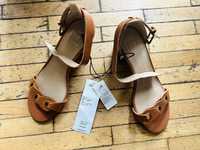 GAP Sandals size 38