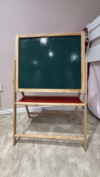 Дървена дъска за писане с тебешир