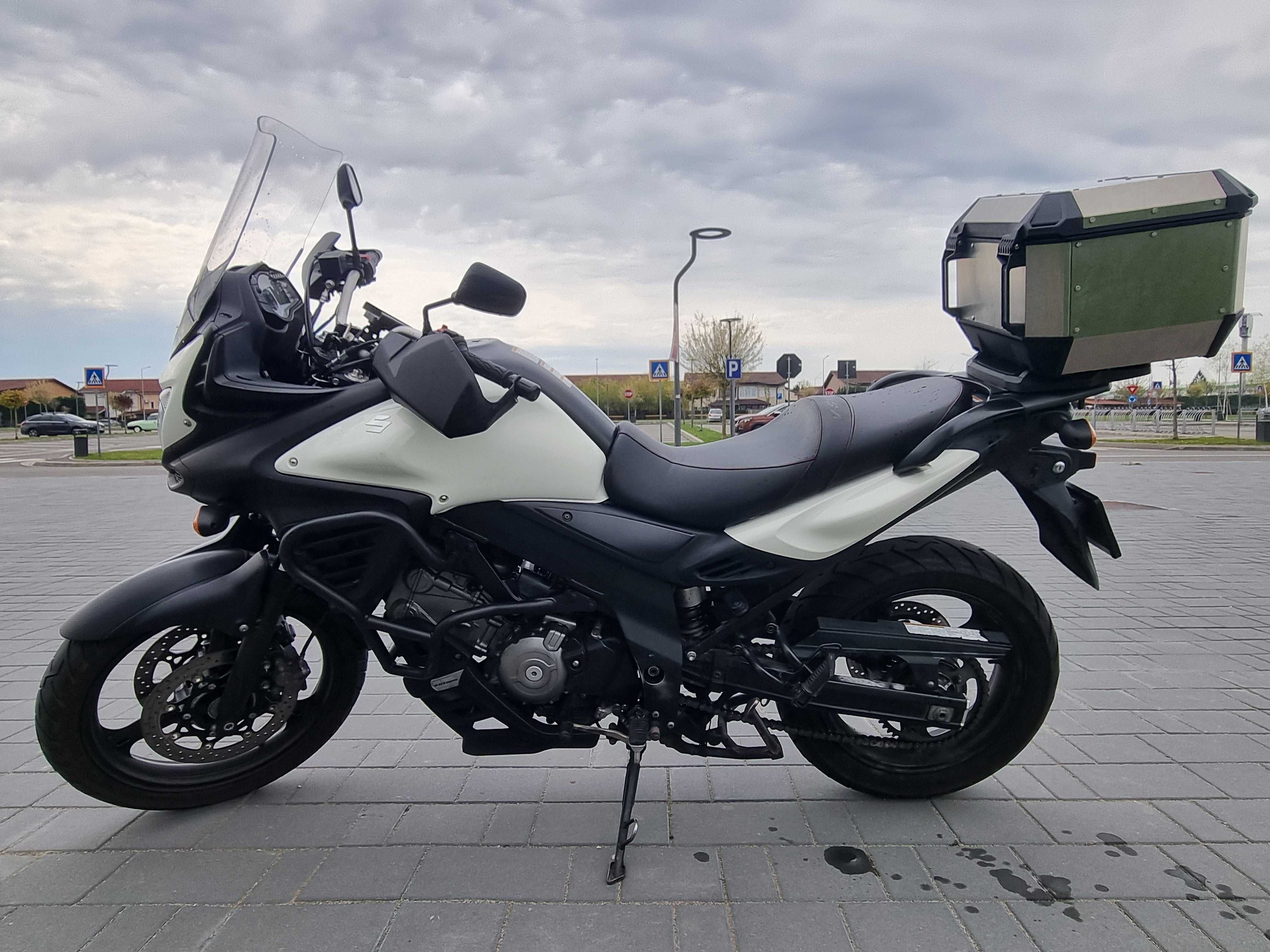 Suzuki V-Strom DL650