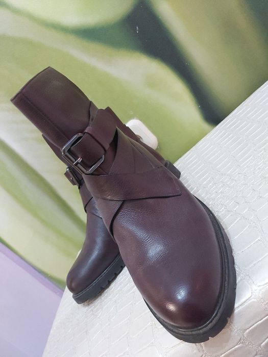 Продаю сапожки новые