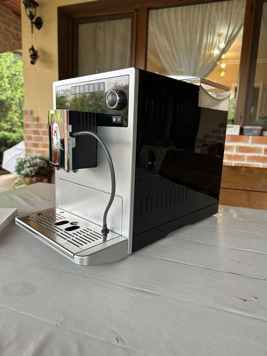 Espressorul Melitta Caffeo CI E970-103