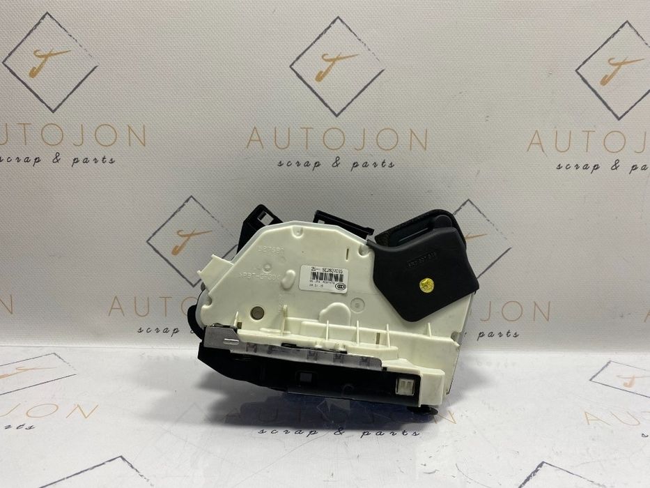 Broasca usa VOLKSWAGEN PASSAT Variant 3G5 2014 - > 5E2837015