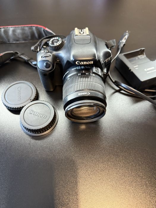 Фотоапарат Canon EOS 550D