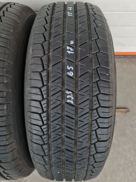Всесезонни гуми 2 броя KORMURAN Suv 225 65 R17 дот 1522