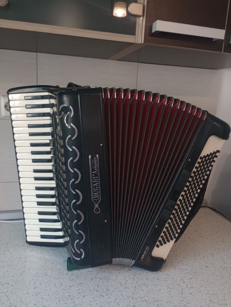 Acordeon Bugari Armando