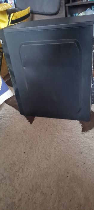 Vand pc -old gen games sau office