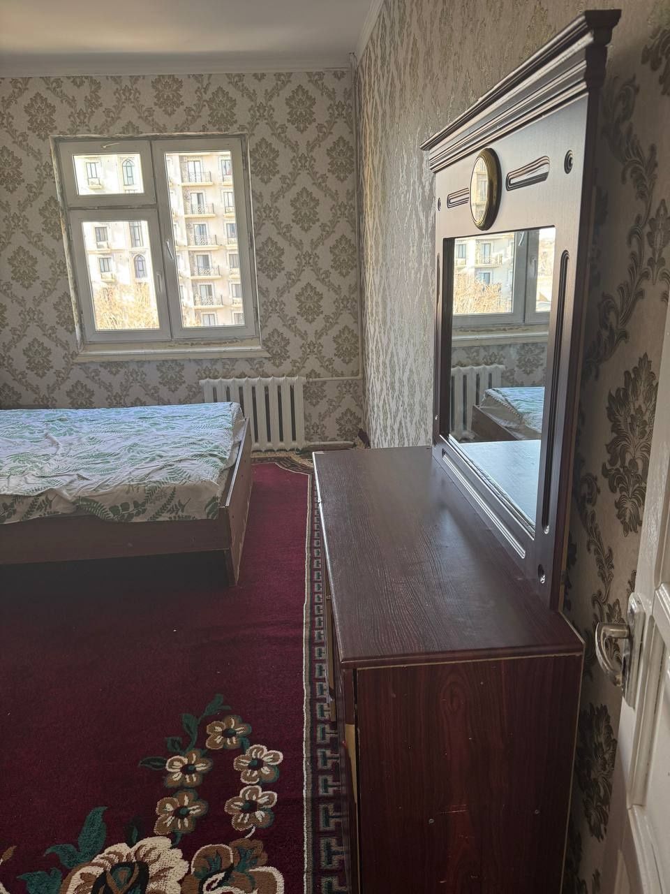 BEZ MAKLER Kvartira Yakkasaroy tuman bobur kuchasi 46 óg' il bolarga