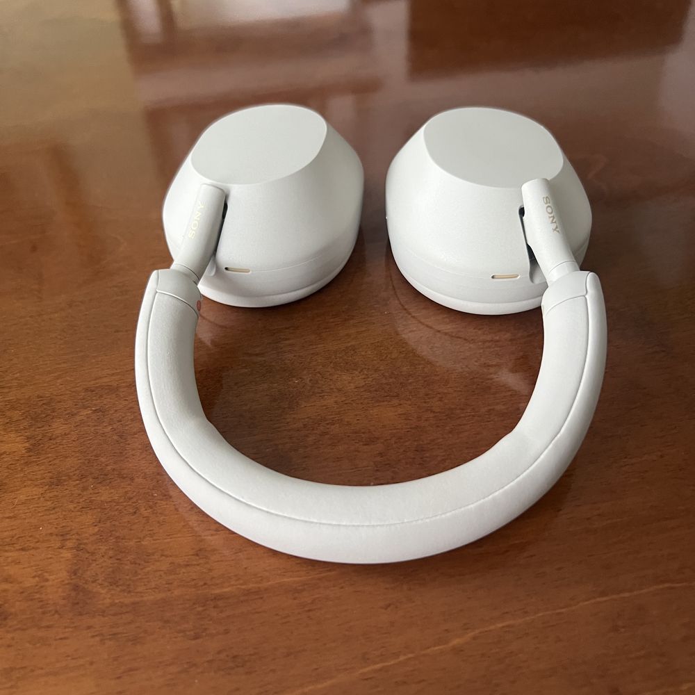 Casti wireless Sony WH-1000XM5