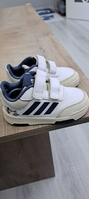 Маратонки Adidas