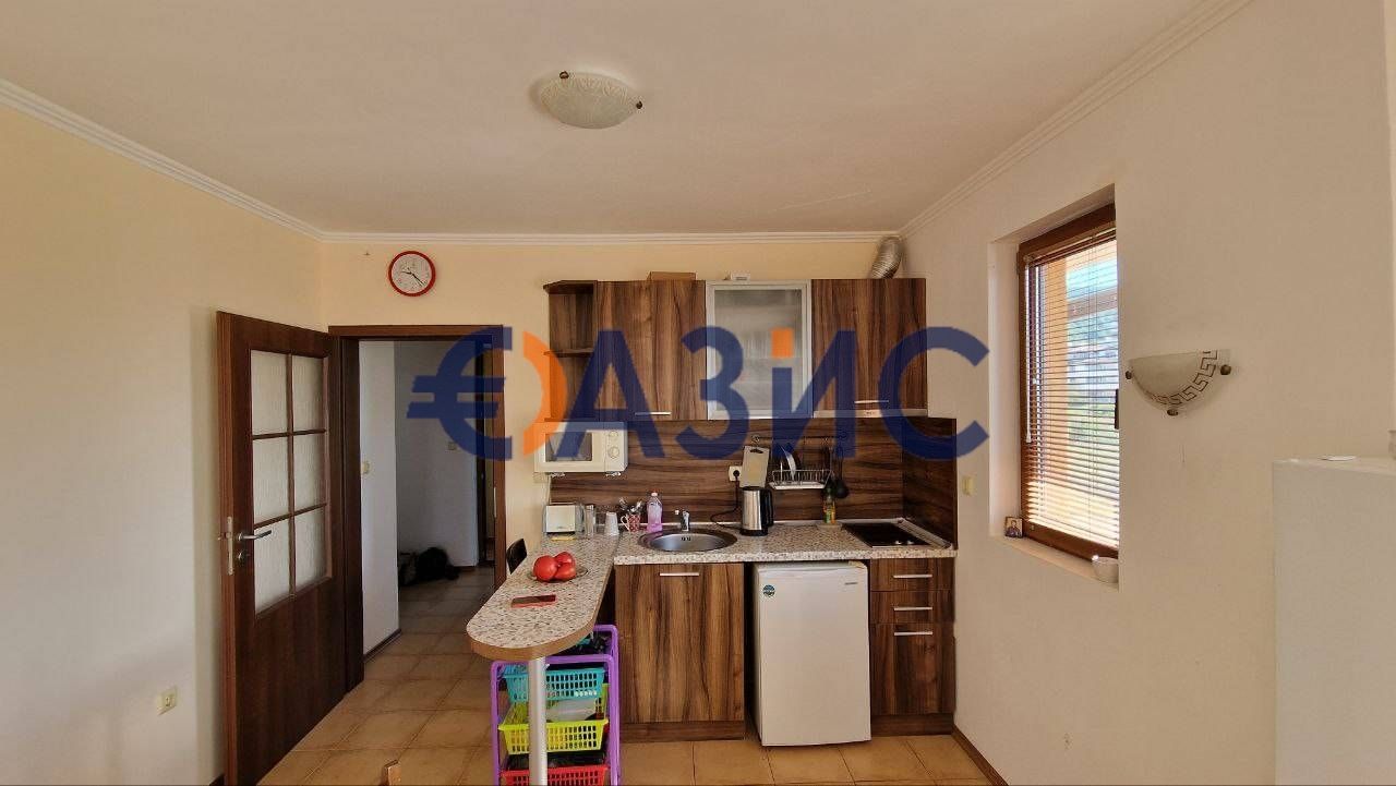 Продава се Двустаен апартамент в Свети Влас - 75 кв.м за 1111 €/кв.м - Снимка #2