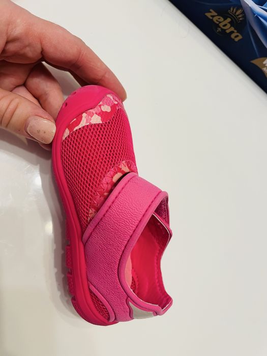 Детски сандали стават и за градината