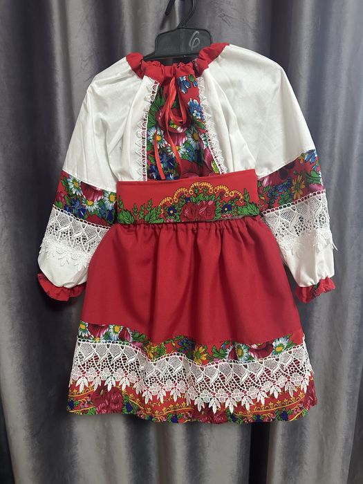 Vand costume traditionale copii ! Dieferite marimi!