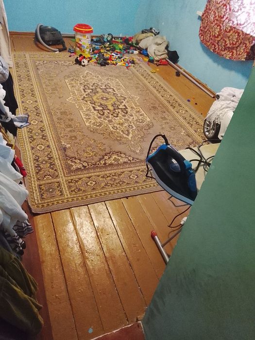 Zafarabot 2 xonali uy sirochni sotiladi