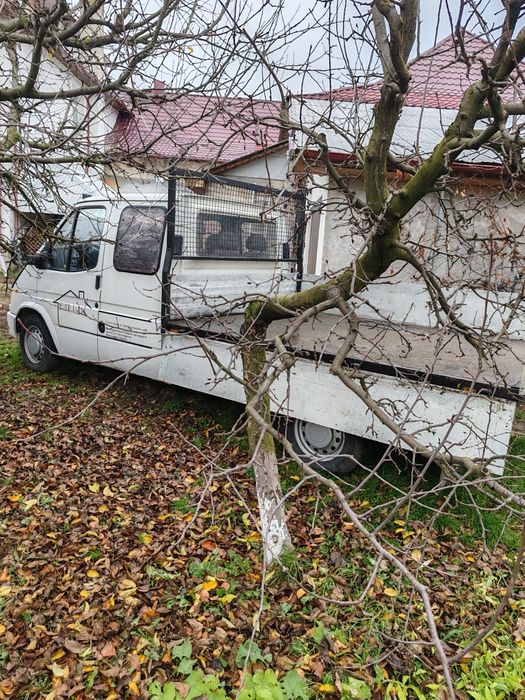 Autoutilitara Ford transit doka 6 locuri, variante auto cutie automata
