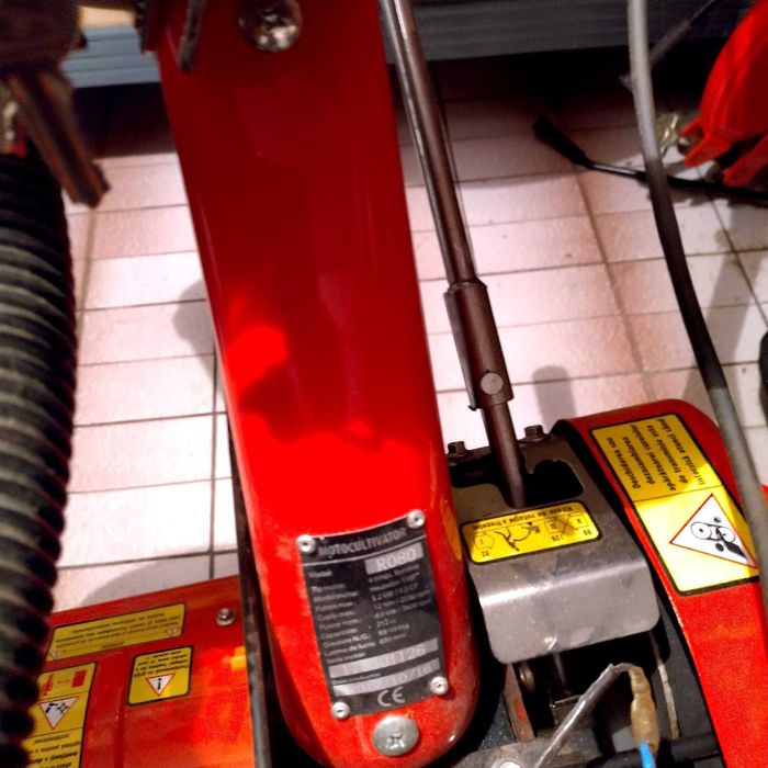 Motocultor 7,2 cp folosit foarte putin .Rotakt