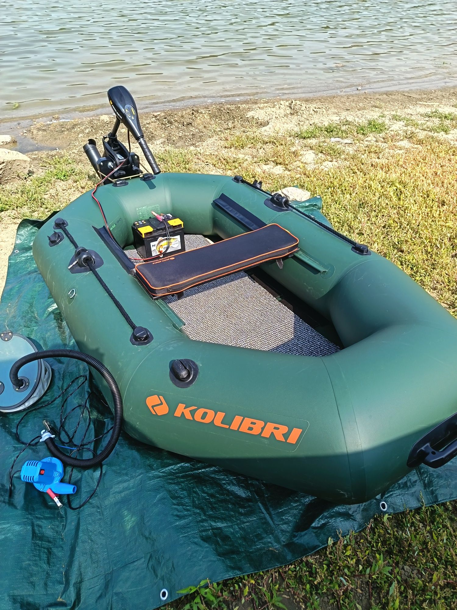 Надуваема лодка  KOLIBRI K220