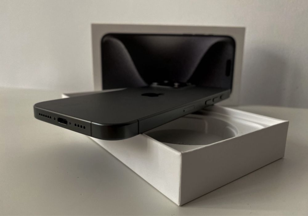 iPhone 15 Pro Max 256 - NOU - Black Titanium - FullBox - Garantie 2026