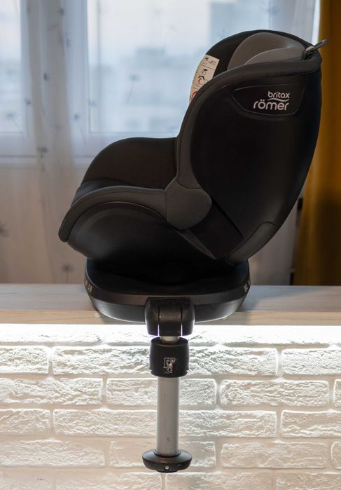 Britax Romer DualFix 2 R - Детско столче за кола с ISOFIX