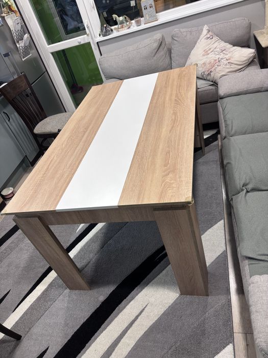 Кухненска маса с 2 стола