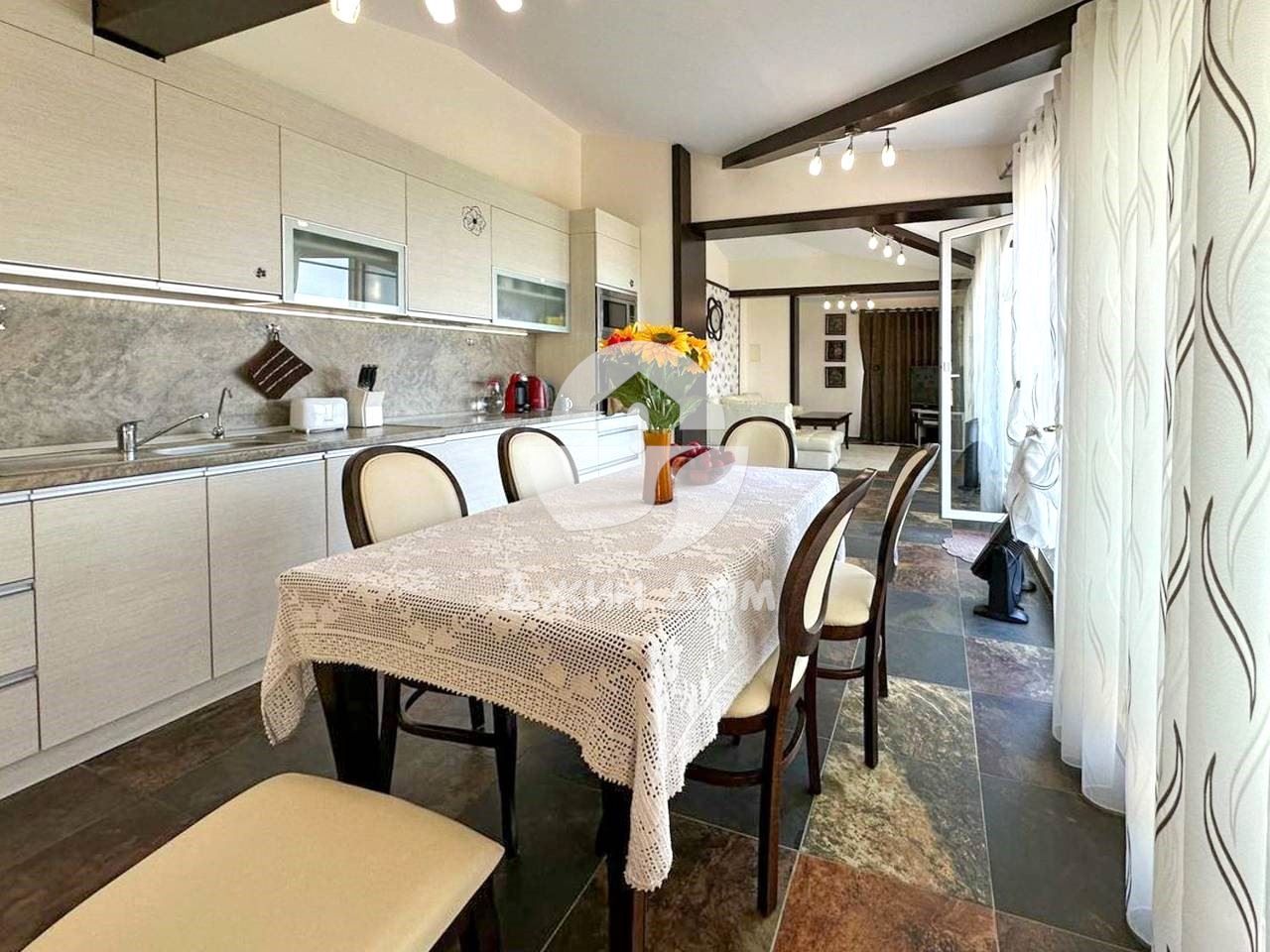 Продава се Тристаен апартамент в Бяла - 107 кв.м за 1029 €/кв.м - Снимка #4
