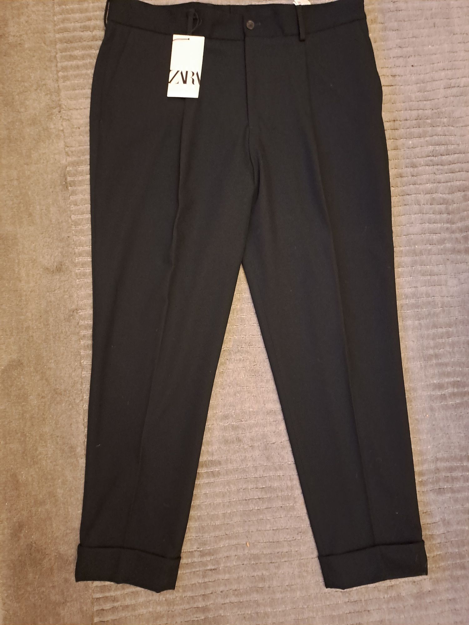 Pantaloni Zara premium cu pense,44,model Dsquared