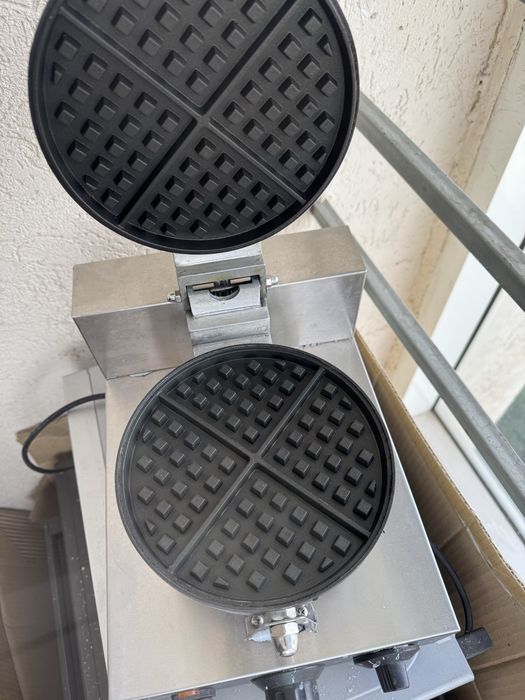 Вафельница Hurakan