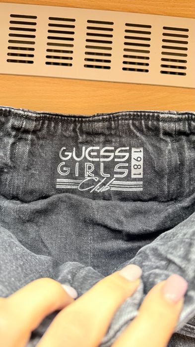 Пола Guess Girl графитено сиво