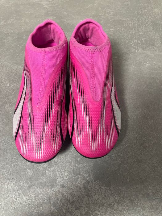 Pantofi fotbal puma roz 34