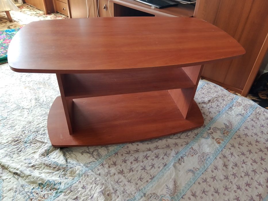 Продам журнальный столик