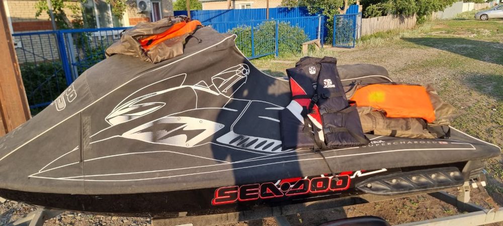 Продам гидроцикл sea-doo rxp