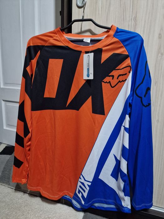 Чисто нови блузи FOX