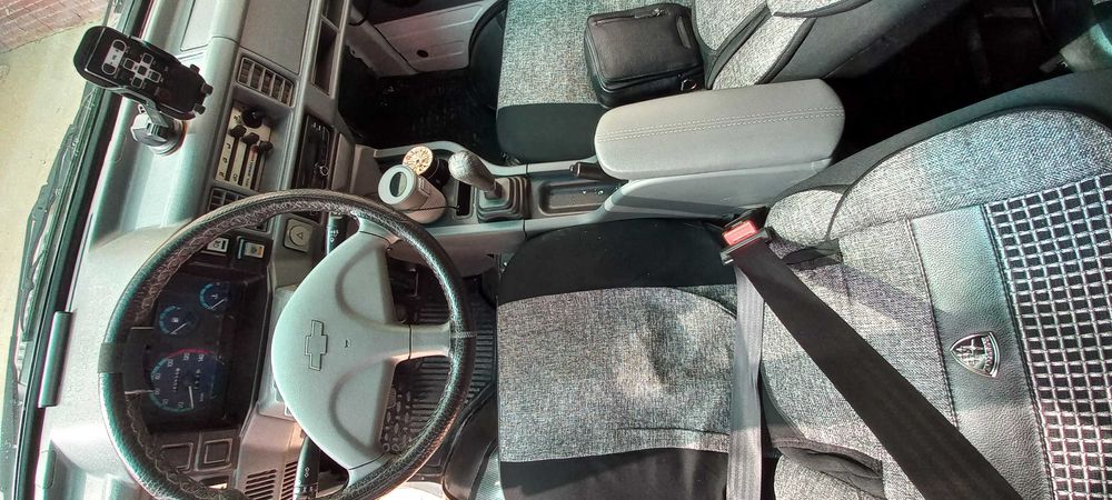 Damas tezda sotiladi. Tiniq moshina