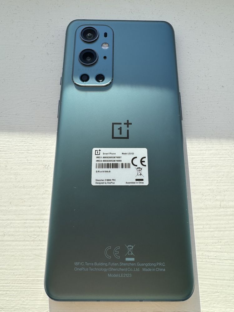 OnePlus 9 pro 12 gb ram 256 gb