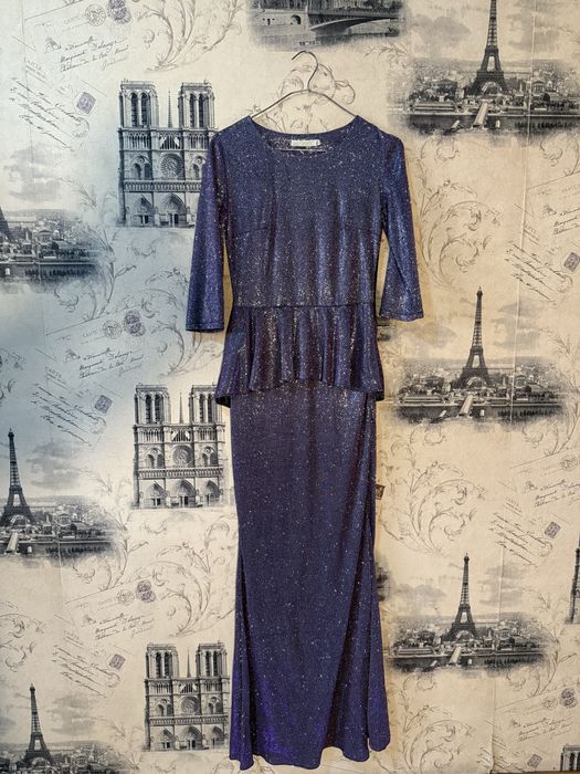 Вечернее блестящее платье в пол