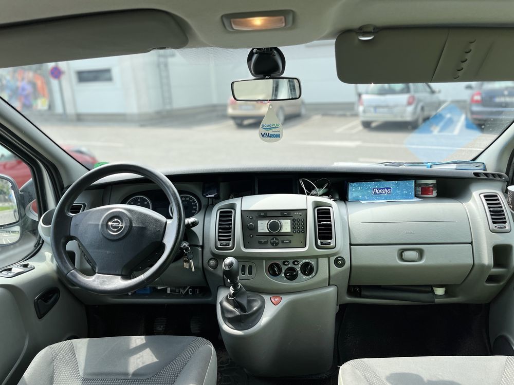 Opel Vivaro 2.0D